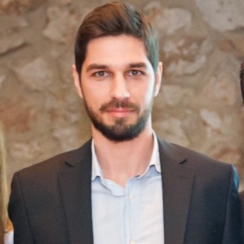 Ioannis Karveloutsos portrait photo
